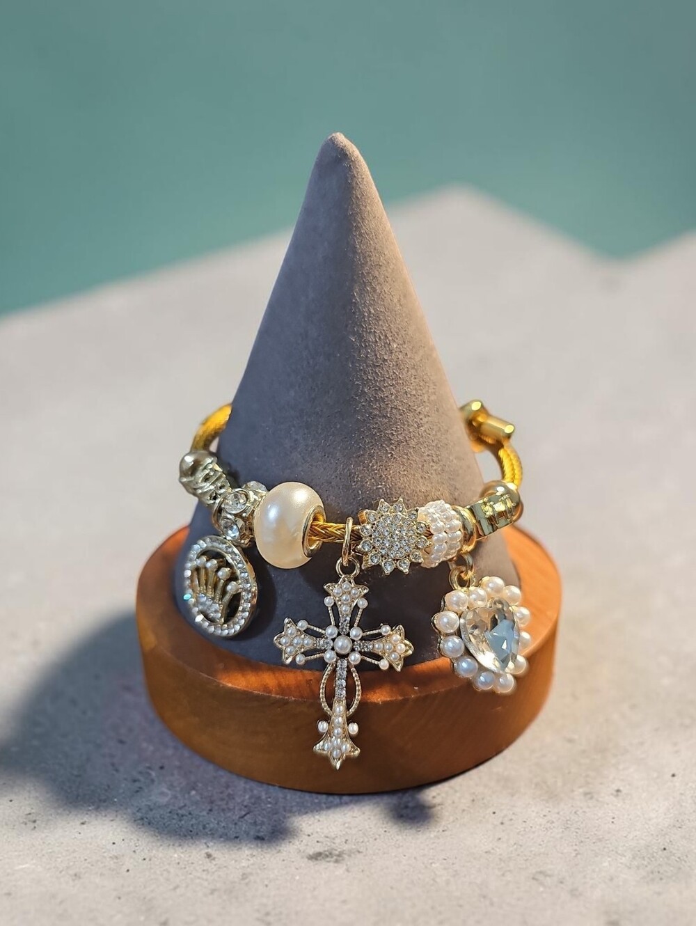 Sassified Boutique Nwt Gold Pearl Charm Bracelet with Cross and Crystal Charms